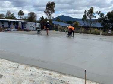 Polishing concrete