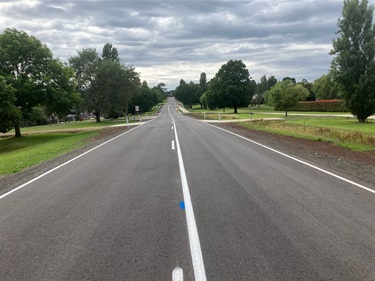 Sheedy Road completion 12 - Between roundabout and Willowbank Road.jpg