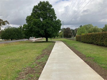 Sheedy Road completion 5 - Shared path.jpg