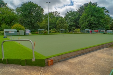 Woodend Bowling Club green